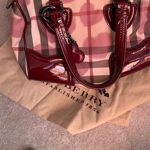 Burberry tote